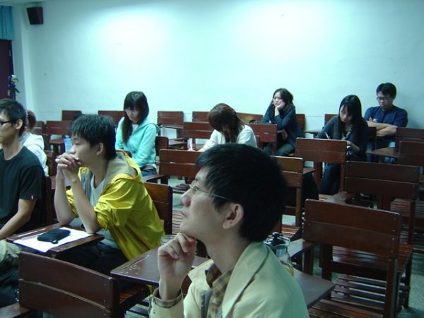 2009年11月12日 中等教師教甄實務講座-如何在口試及試教中脫穎而出