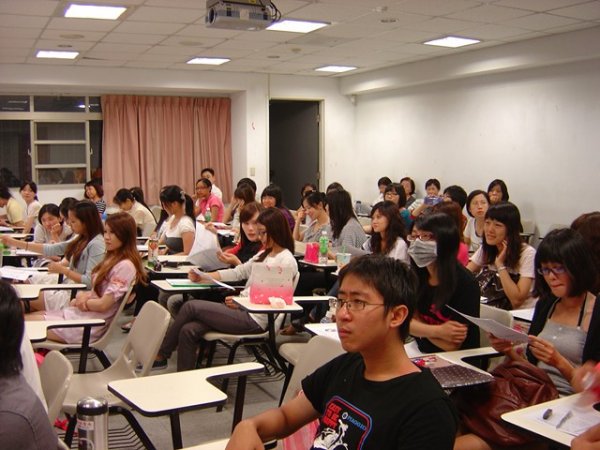 2010年8月19日 中小學實習返校-學長姐實習經驗分享