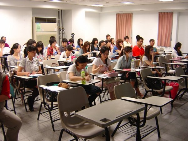 2010年9月3日  中小學實習返校-班級經營理論與實務