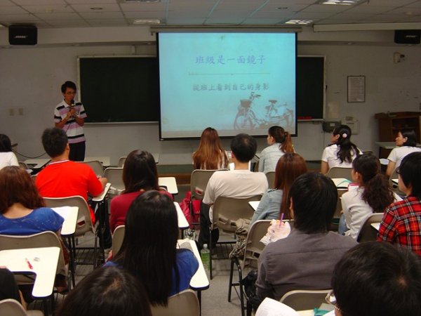 2010年9月3日  中小學實習返校-班級經營理論與實務