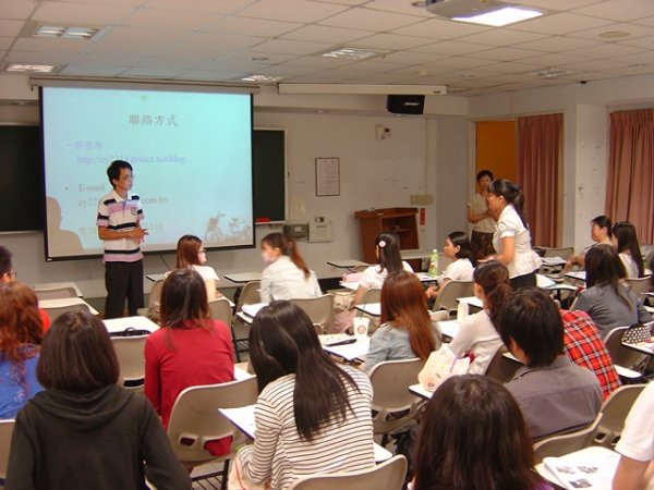 2010年9月3日  中小學實習返校-班級經營理論與實務