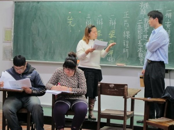 2011年12月21日辯論比賽