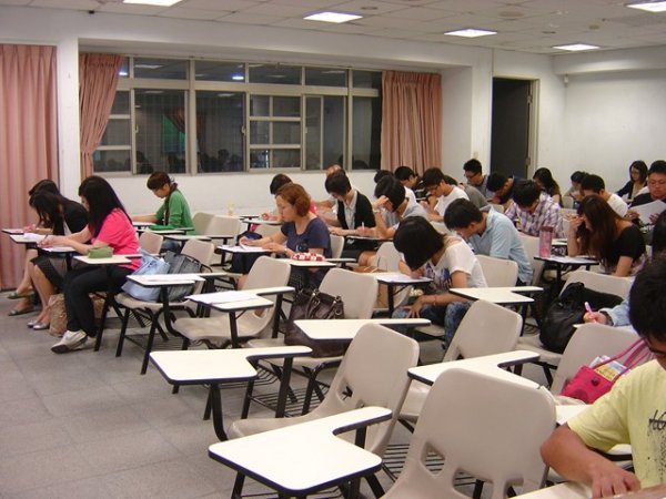 2011年8月4日 實習生本學期第一次返校-學長姐實習經驗分享