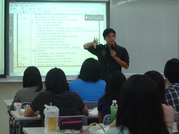 2012年8月23日 第一次實習生返校