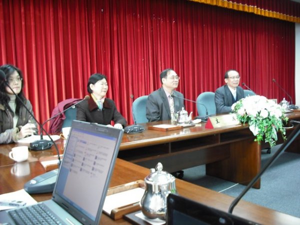 2009年12月25日 參訪國家教育研究院、新北市桃子腳中小學