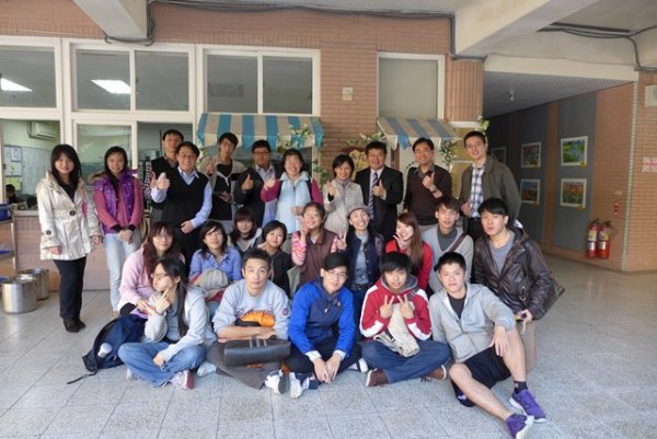 2012年12月21日參訪台北市南湖國小、新北市建安國小
