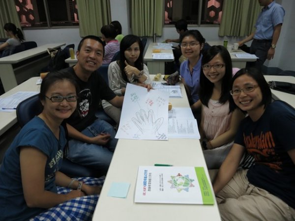 2013年10月16日 IEARN國際專業教育知能工作坊