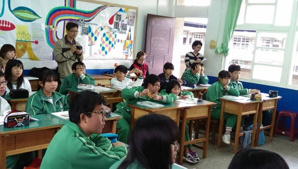 103年3月11日師資培育專業學習社群英文科師資生上台試教