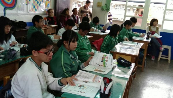 103年3月11日師資培育專業學習社群英文科師資生上台試教