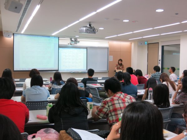 2014年6月23日 史懷哲授旗