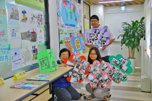 2012年9月11日 史懷哲成果展開幕